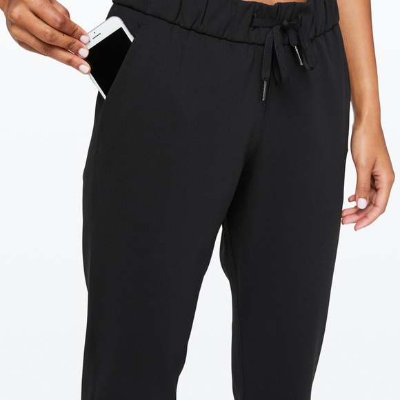 NEW WITH TAG LULULEMON On the Fly PANTS  - SIZE 8 - Picture 6 of 8